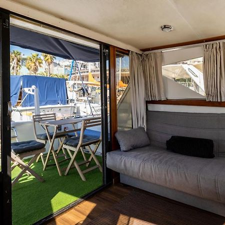 Spacious And Charming Boat In Port Forum Otel Sant Adria de Besos Dış mekan fotoğraf